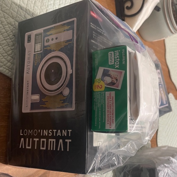 Automat Blue Camera